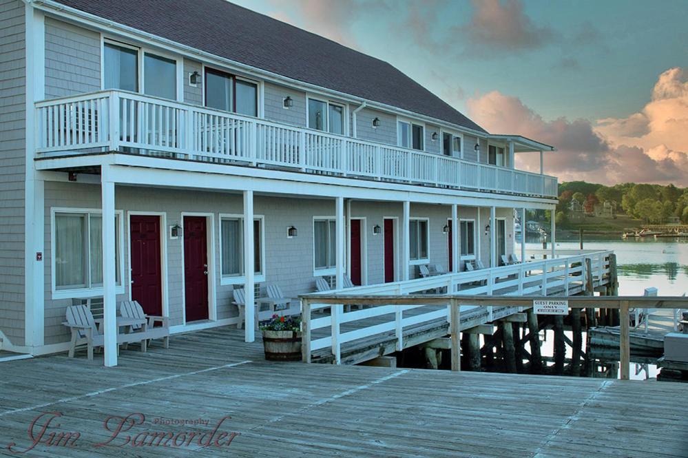 Tugboat Inn Boothbay Harbor Exterior photo