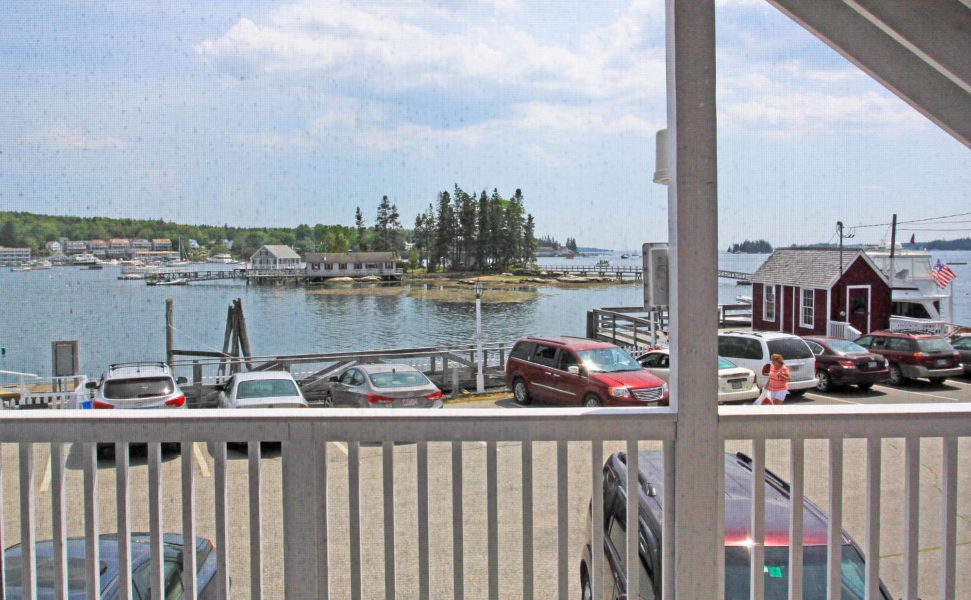 Tugboat Inn Boothbay Harbor Exterior photo