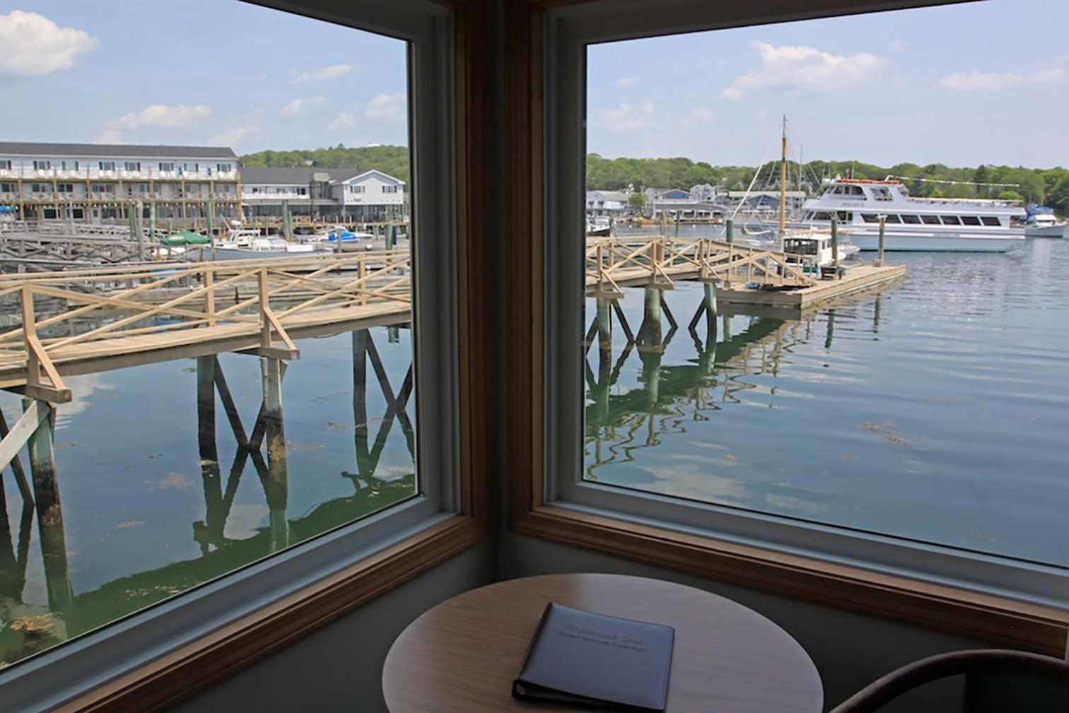Tugboat Inn Boothbay Harbor Exterior photo