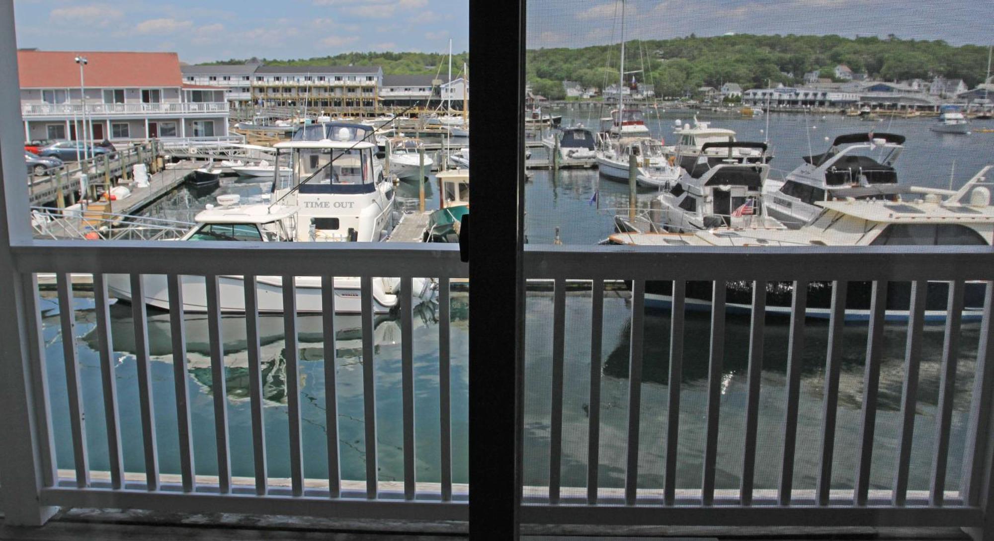 Tugboat Inn Boothbay Harbor Exterior photo